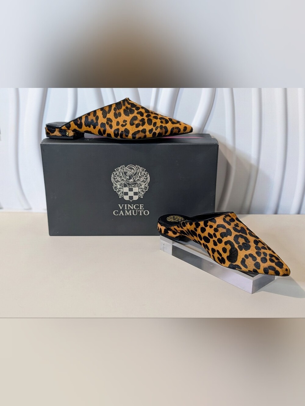 Vince Camuto Arlette Leopard Genuine Calf Hair Mules Size 8 NIB